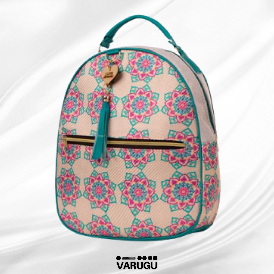 Mochila pequeña con cierre y diseños - Variedad de colores