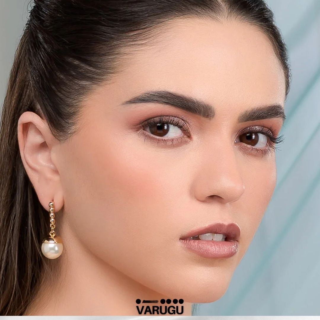 Aretes con perla colgante en baño de oro