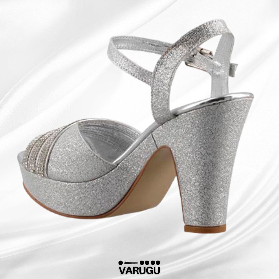 Zapatillas altas plateadas y brillantes