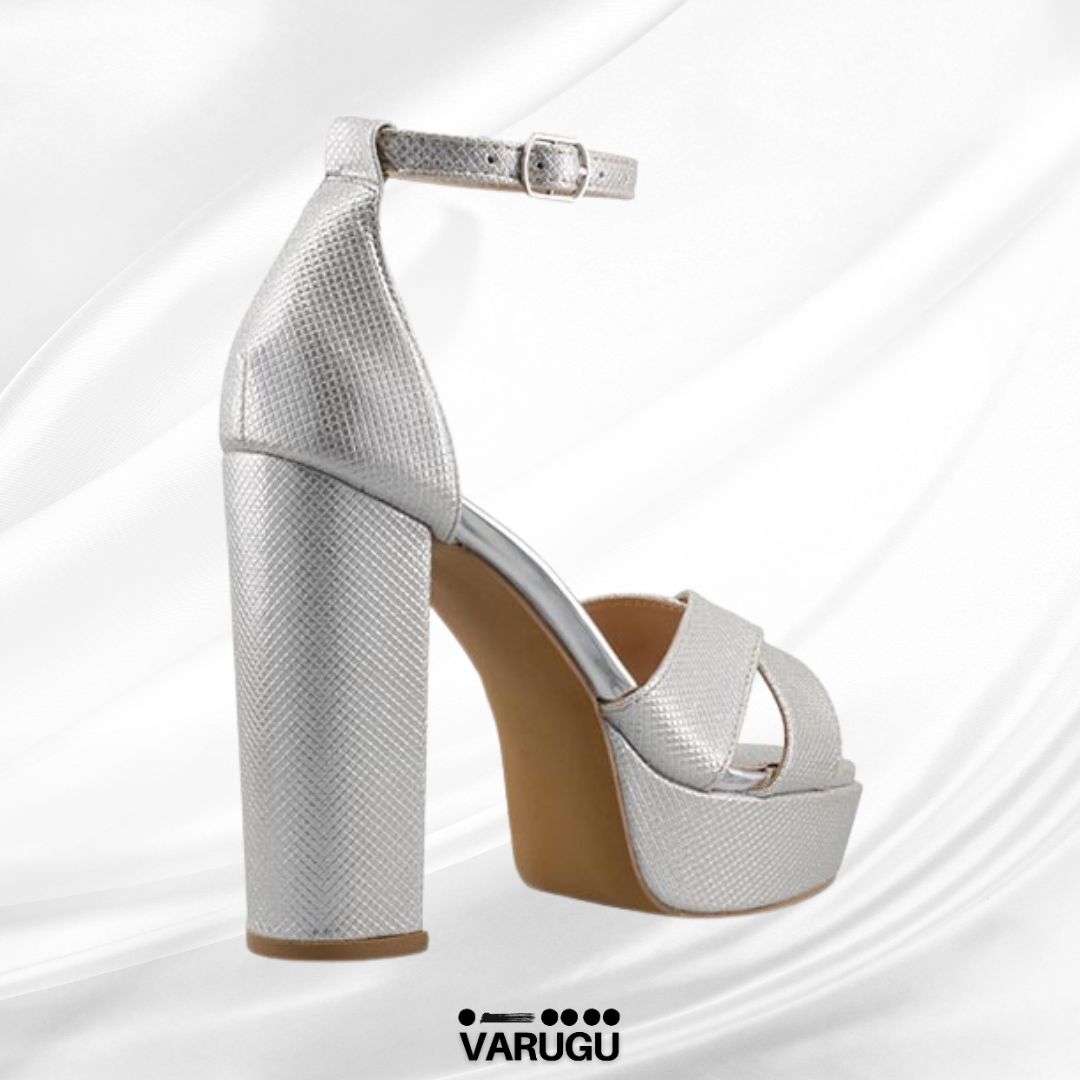 Zapatillas plateadas altas con pulsera