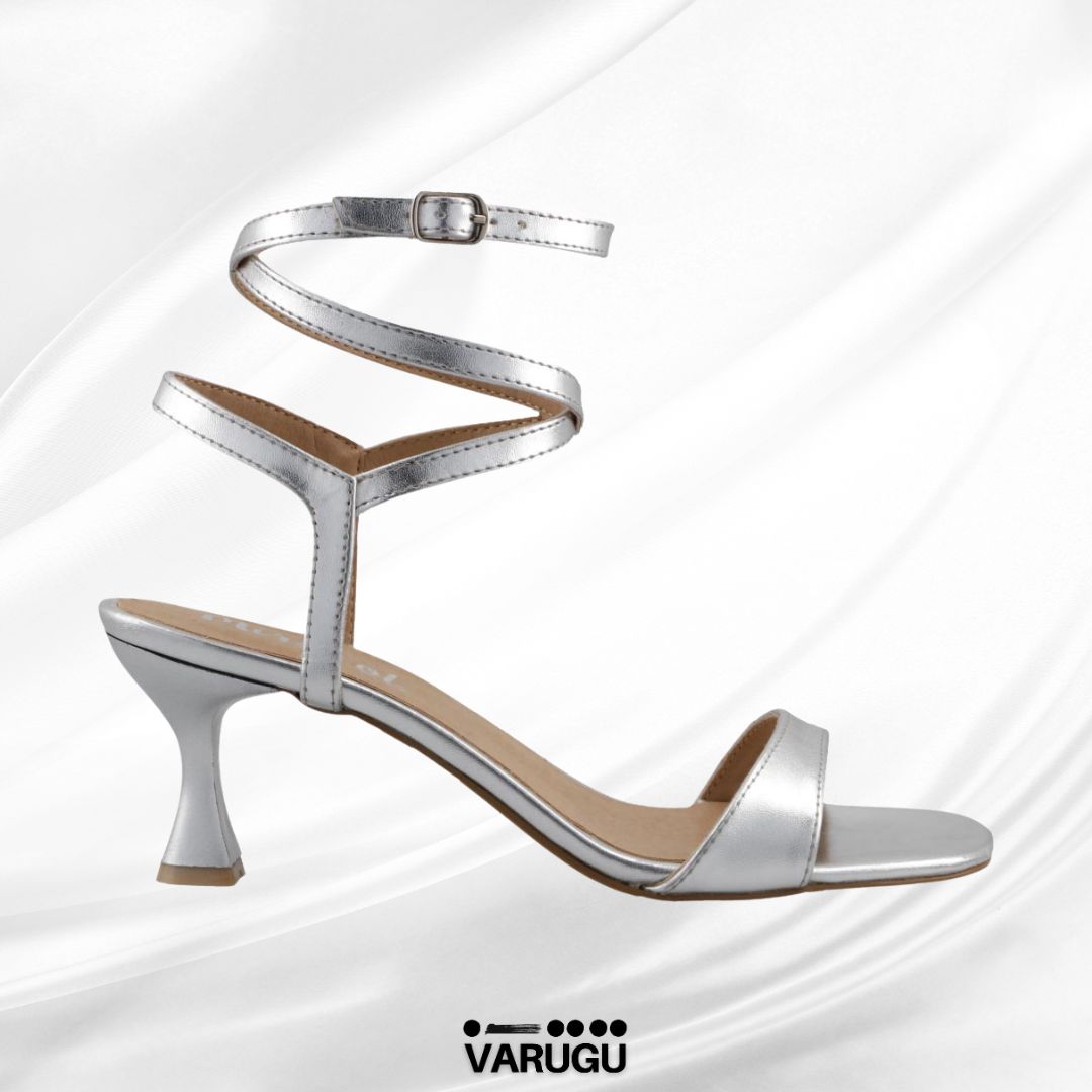 Zapatillas plata bajas con tiras