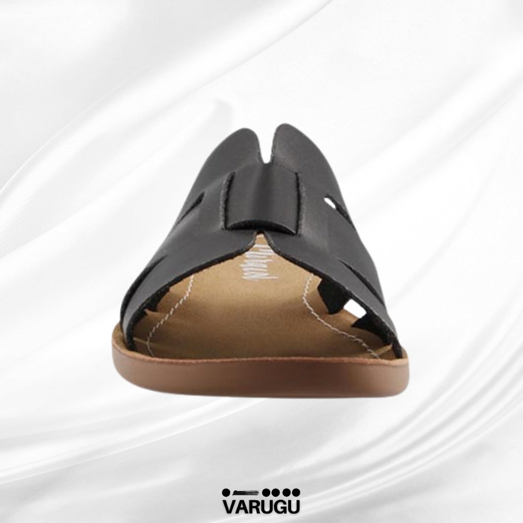 Sandalias bajas cómodas de color negro