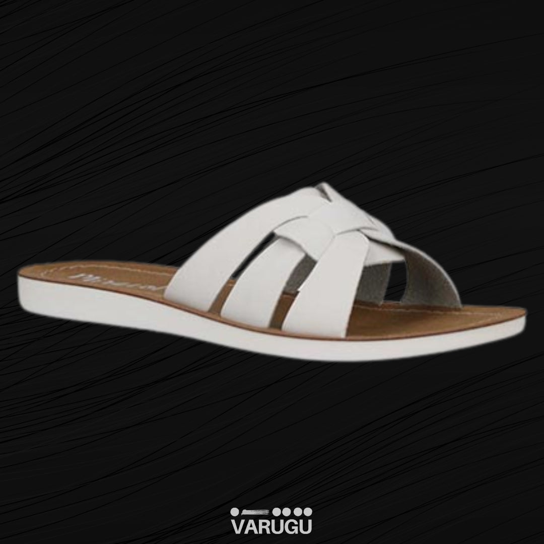 Sandalias color blanco con suela ligera