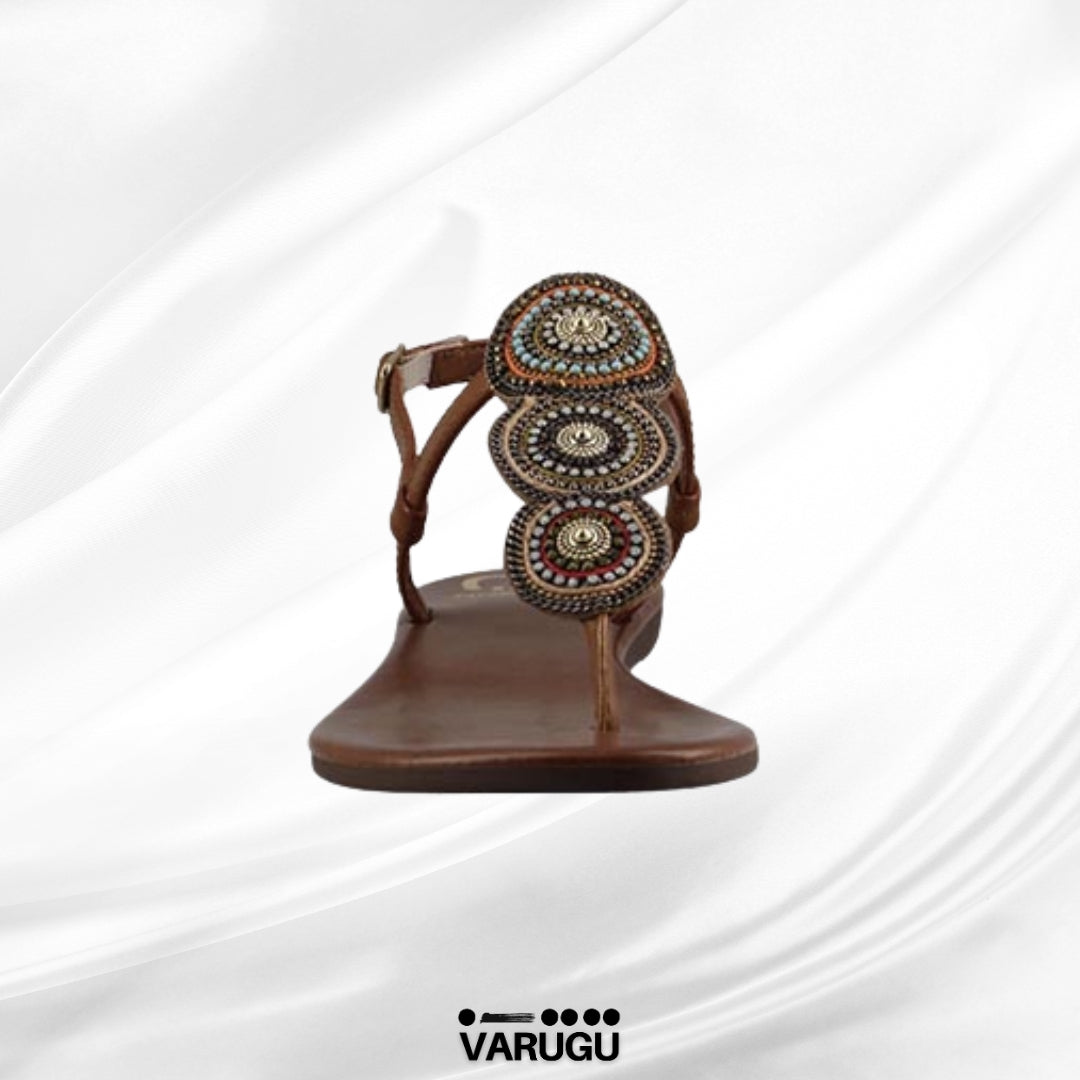 Sandalias ligeras de color adobe con diseño frontal circular