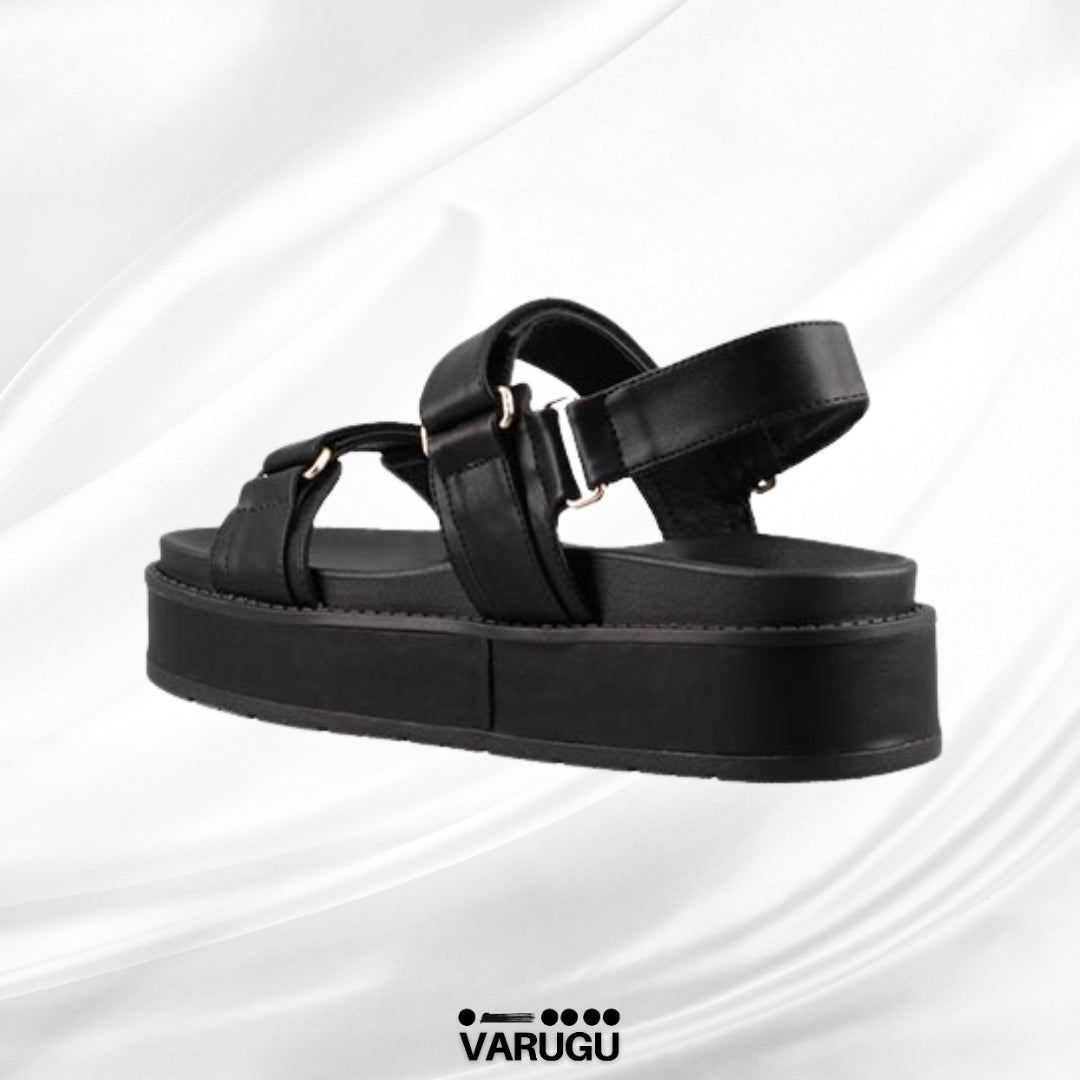 Sandalias color negro con cintas ajustables y plegables
