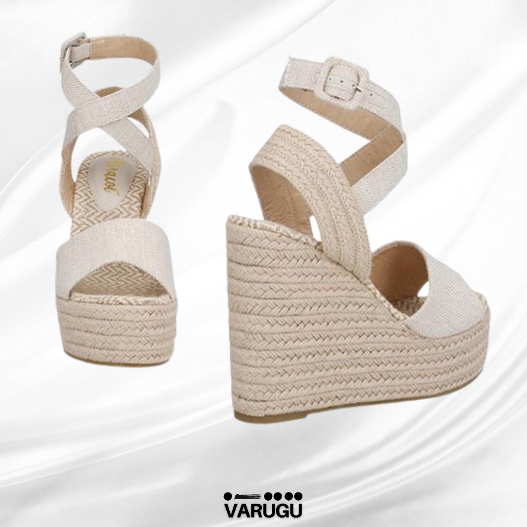 Plataformas beige altas con tiras