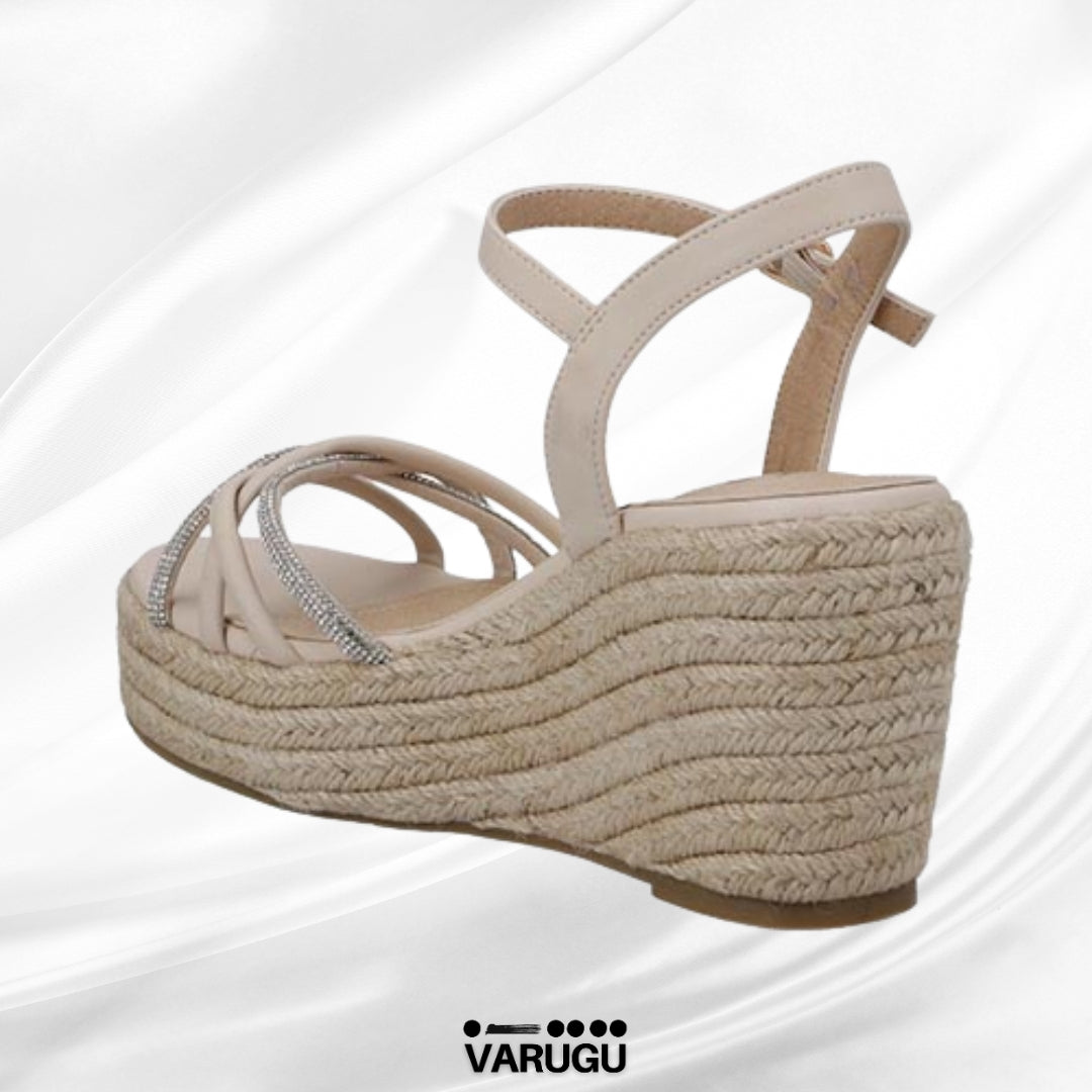 Plataformas nude con detalle en plata