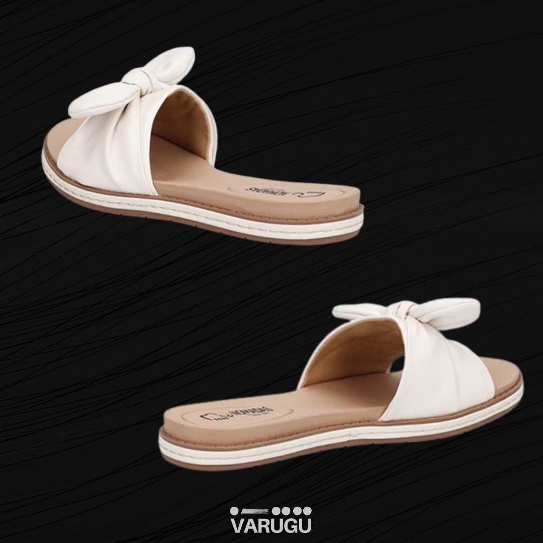 Sandalias color latte con moño coqueto