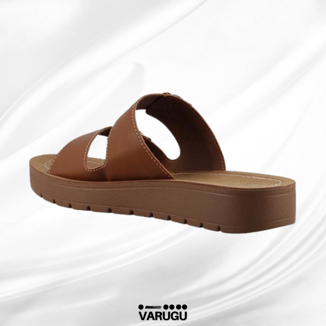 Sandalias color camel con hebillas