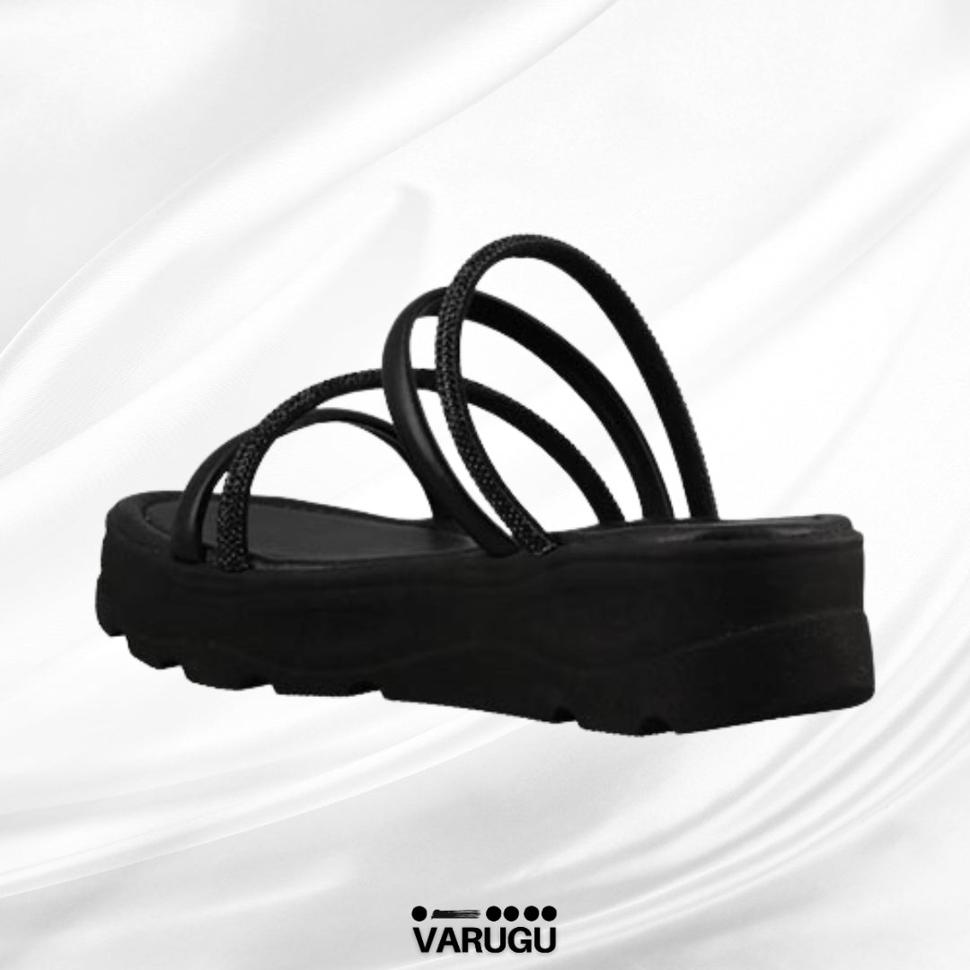 Sandalias negras de plataforma con tiras