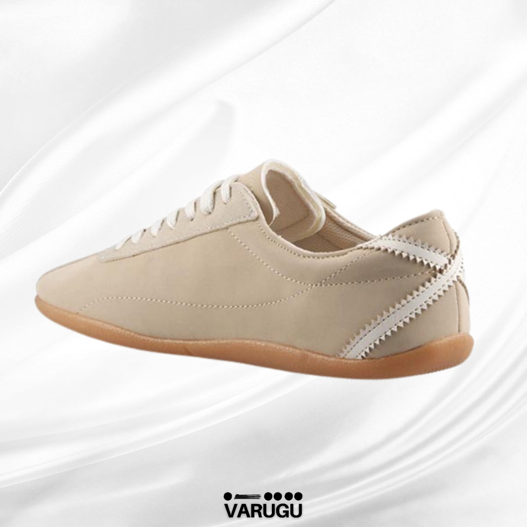 Tenis beige bajos de mujer