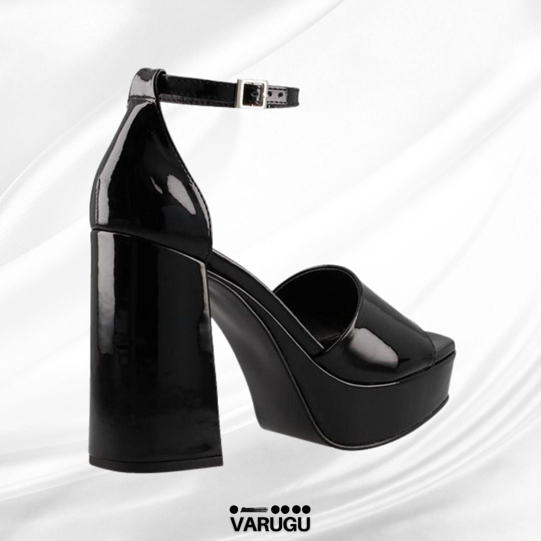 Zapatillas negras con pulsera