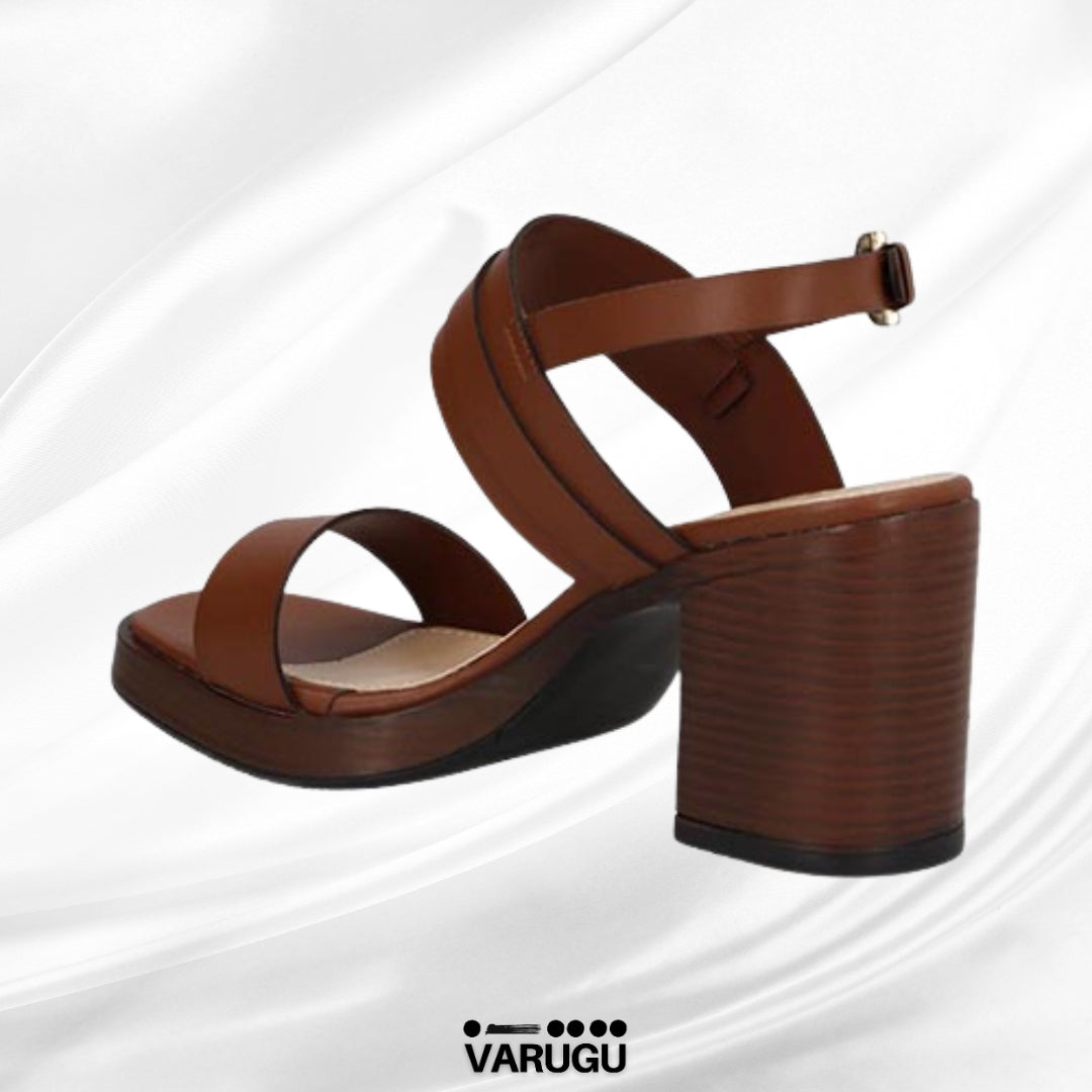 Zapatillas color cognac con cinta de ajuste