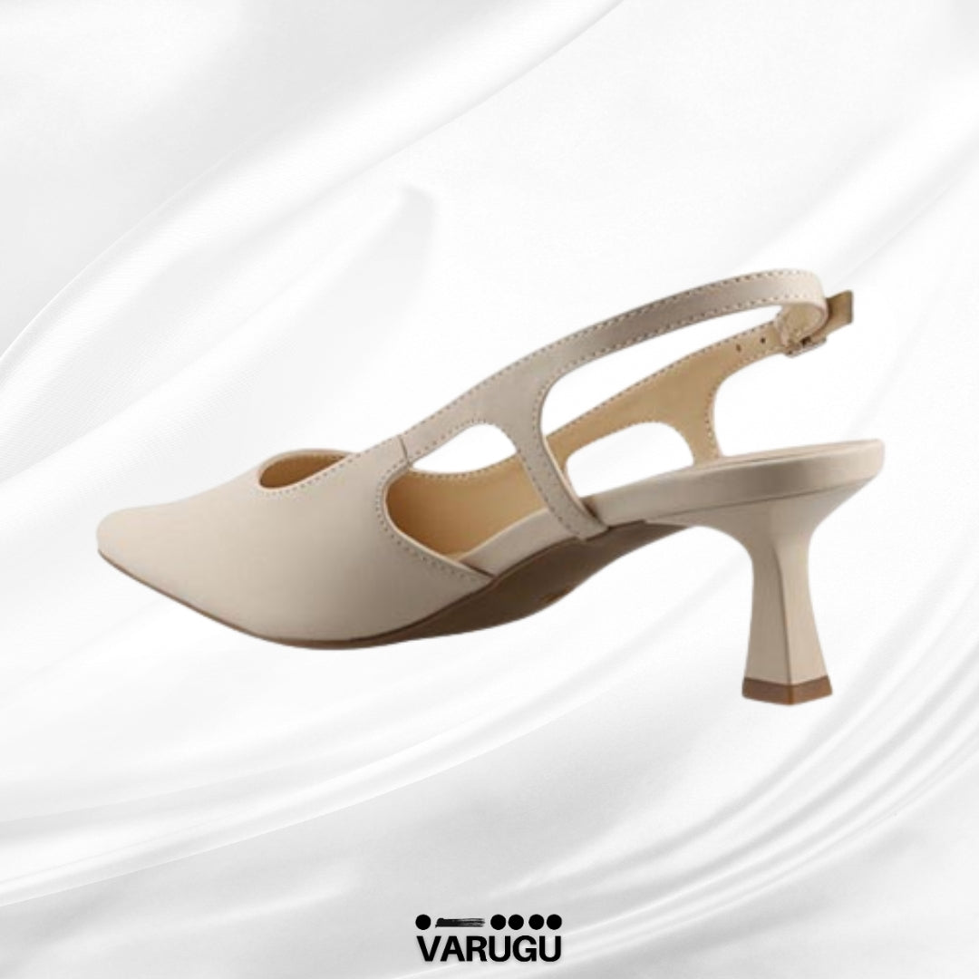 Zapatillas color bone con hebilla