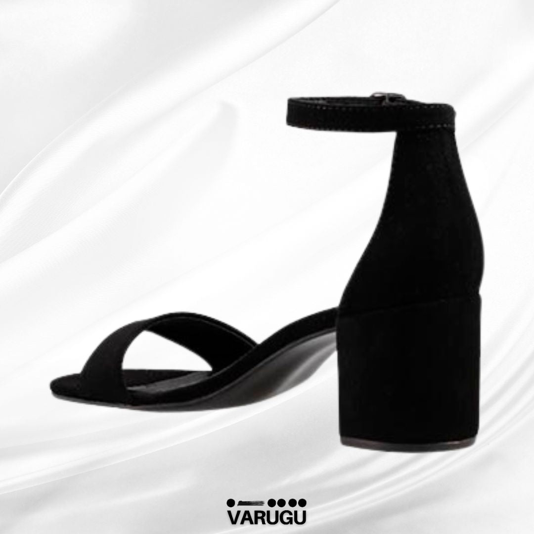 Zapatillas negras de tacón grueso con cinturón