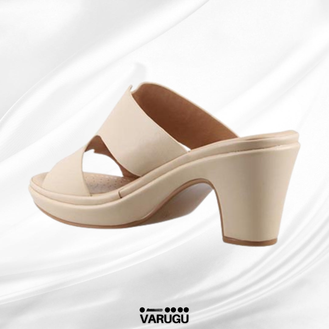 Zapatillas beige abiertas