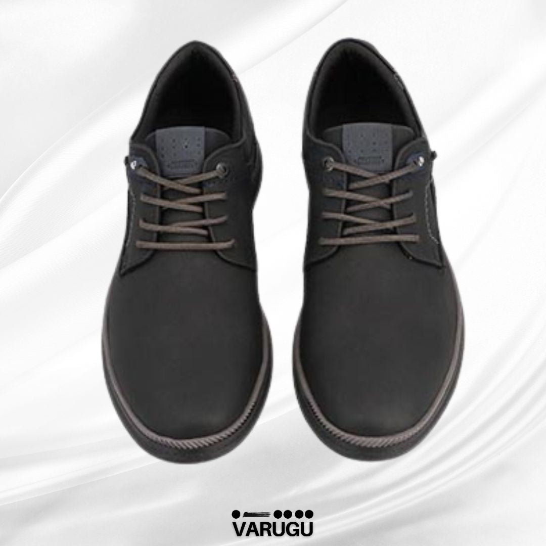 Zapatos negros con suela cómoda y bonita