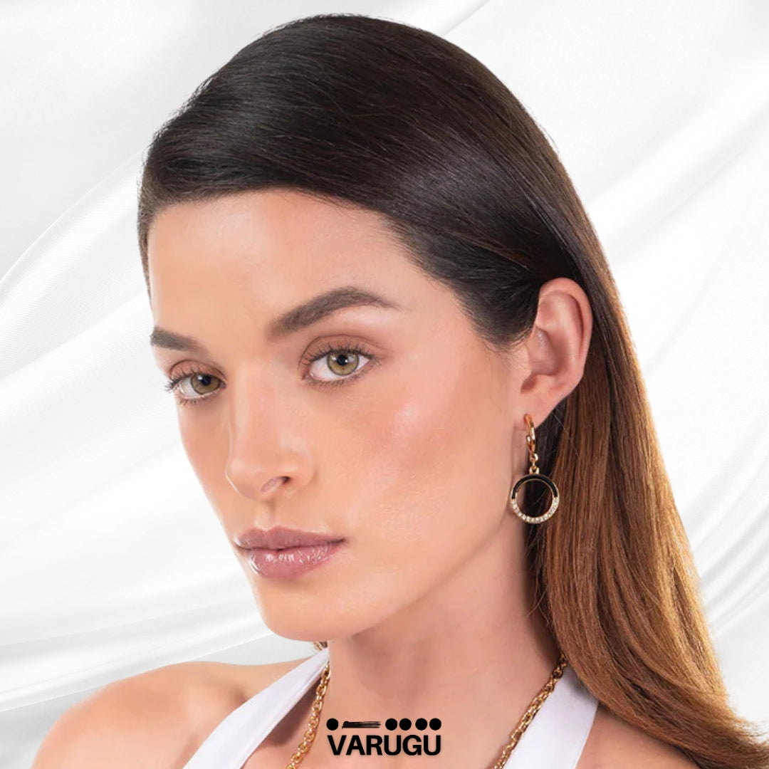 Aretes con negro y cristales brillantes