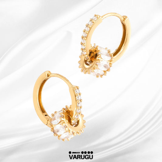 Aretes huggie argollas pequeñas con Diamonice