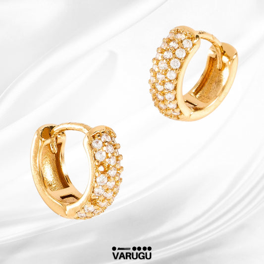 Aretes arracadas tipo huggie baño de oro