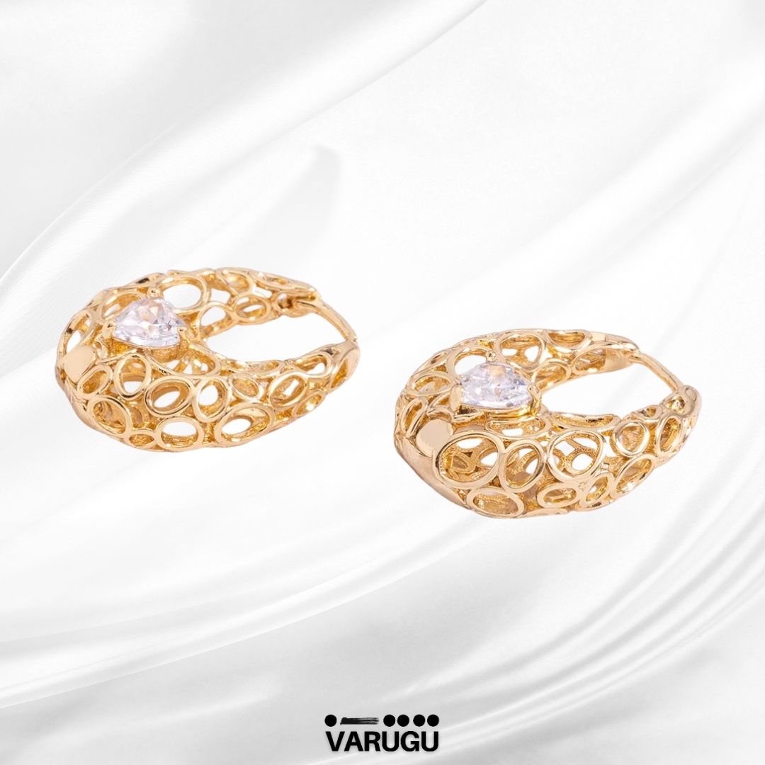 Aretes con piedra Diamonice calado en baño de oro