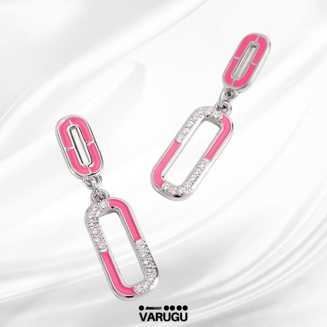 Aretes diseño eslabón rosa en baño de rodio