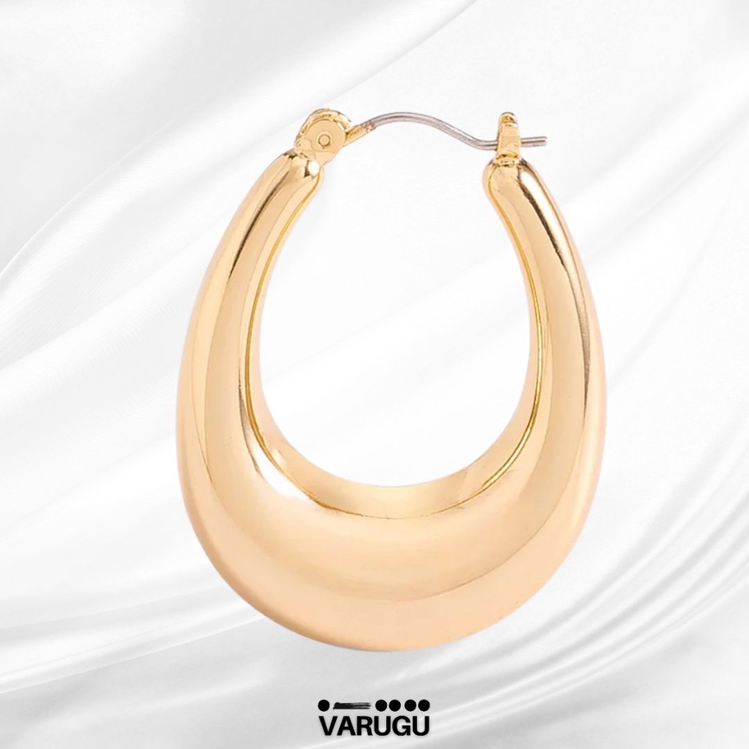 Aretes diseño lágrima en baño de oro
