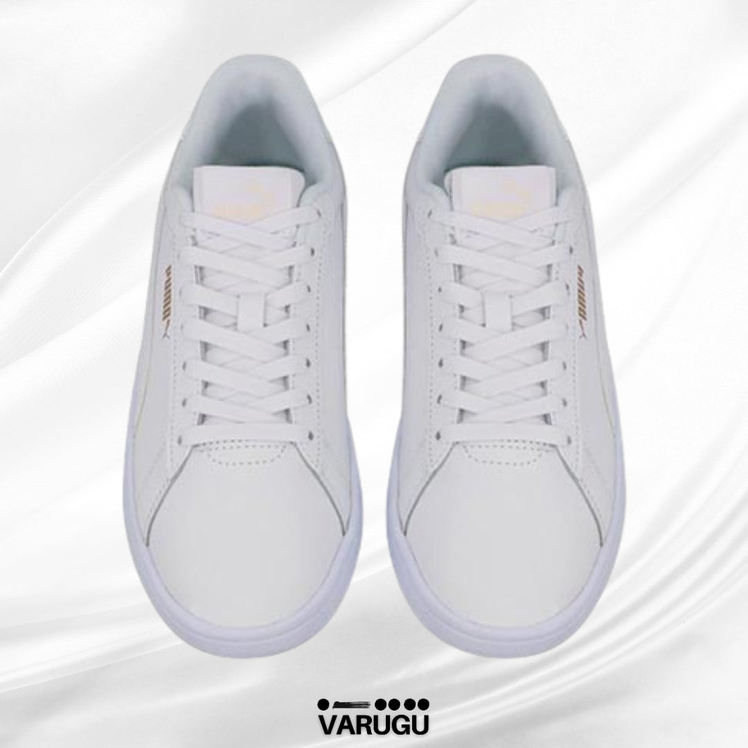Tenis PUMA mujer color blanco y letra dorada