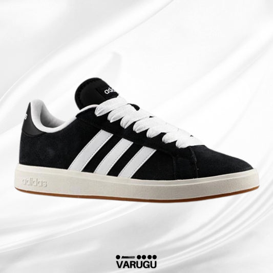 Tenis Adidas negros con franjas y agujetas mujer