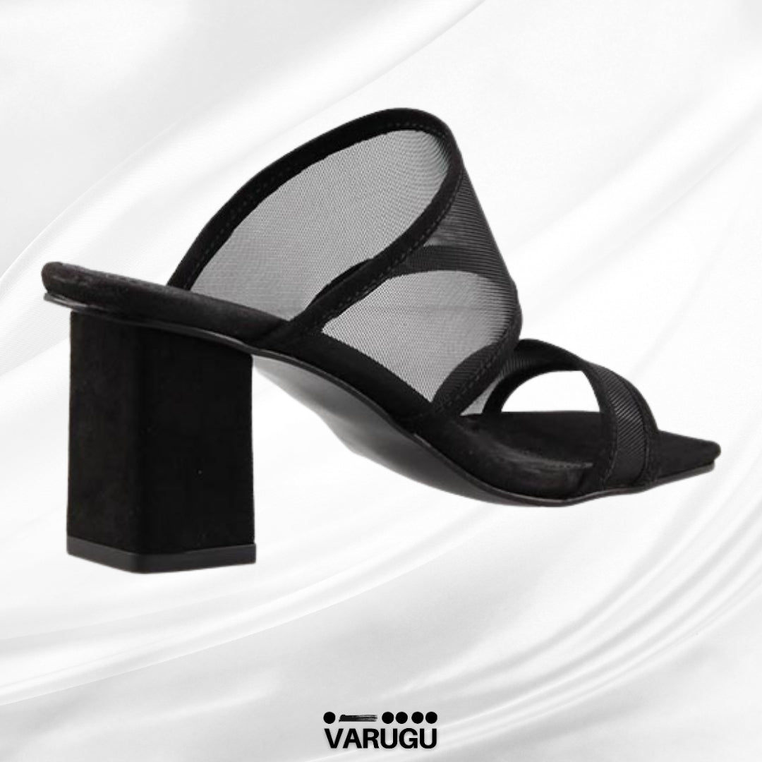 Zapatillas negras tira transparente