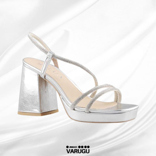Tacones color plata tacón grueso cuadrado