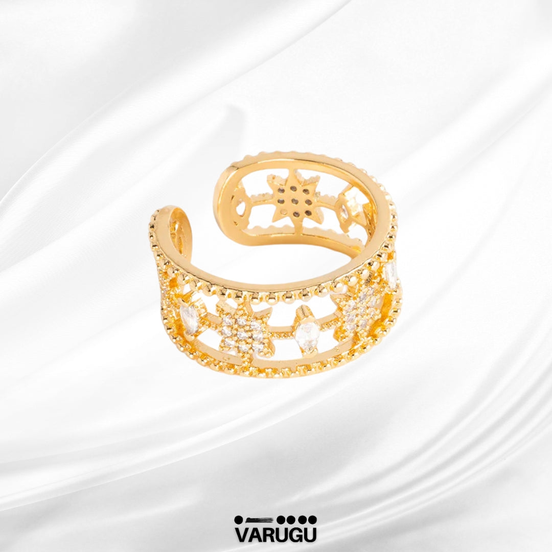 Anillo ajustable baño de oro diseño calado con piedras