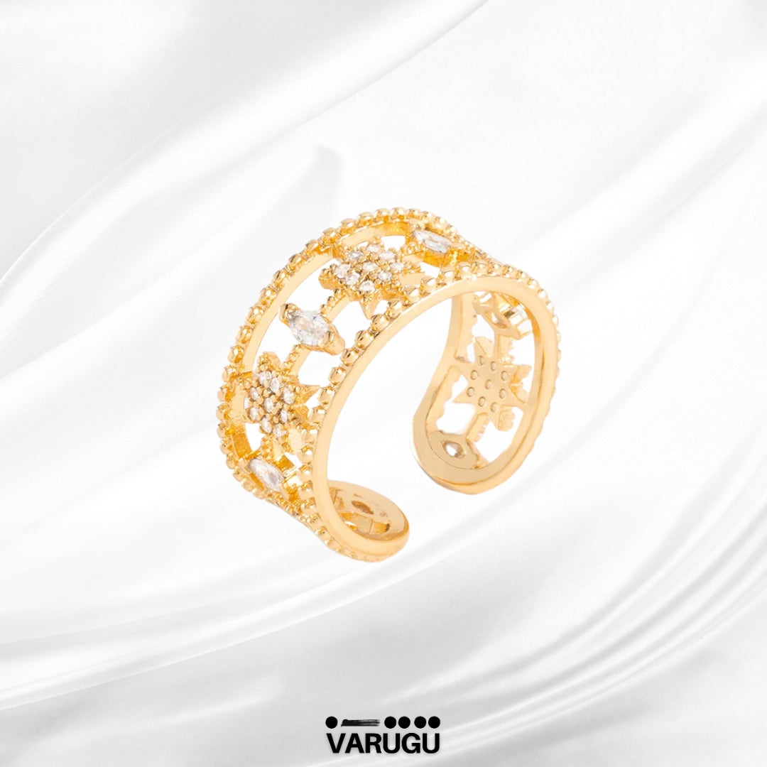 Anillo ajustable baño de oro diseño calado con piedras