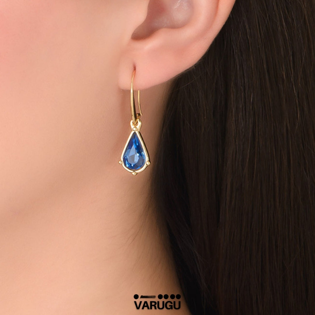 Aretes largos con piedra azul - Baño de Oro