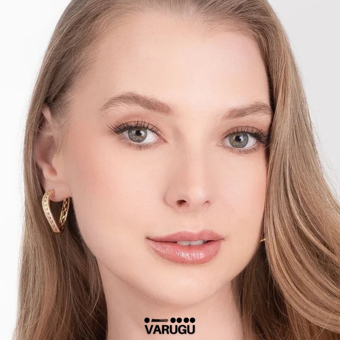 Aretes curvos en baño de oro