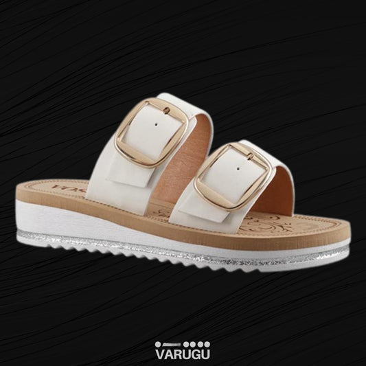 Sandalias blancas con doble hebilla frontal