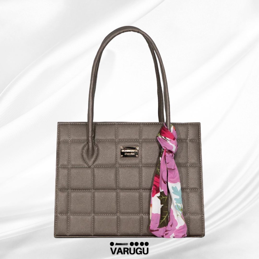 Bolsa con textura de cuadros