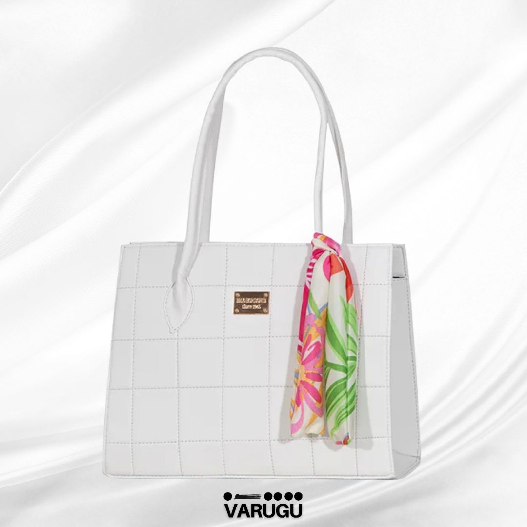 Bolsa con textura de cuadros