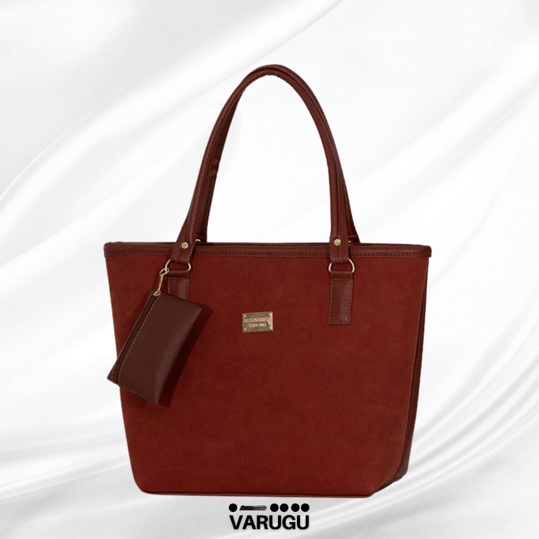 Bolsa grande con detalles metálicos