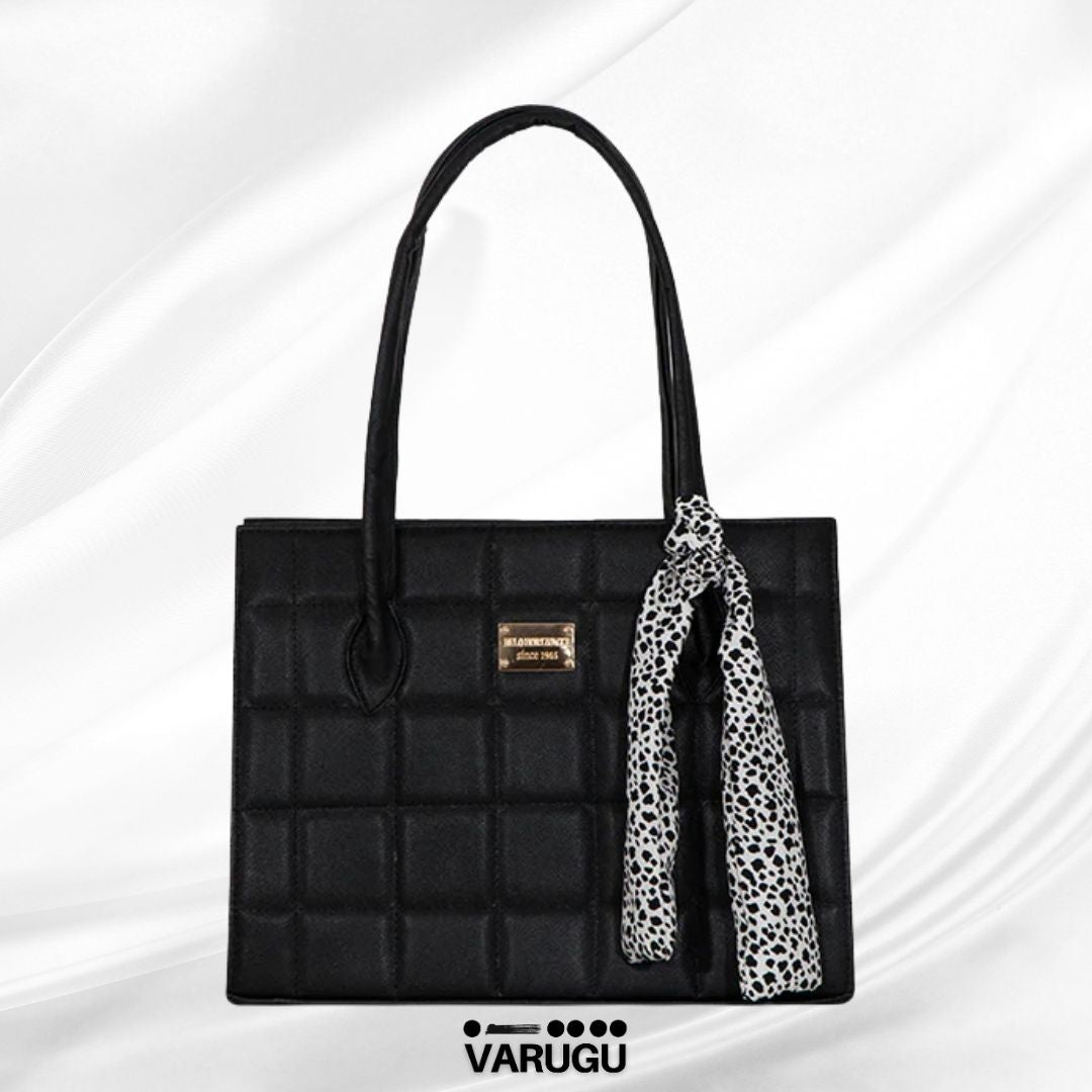 Bolsa con textura de cuadros