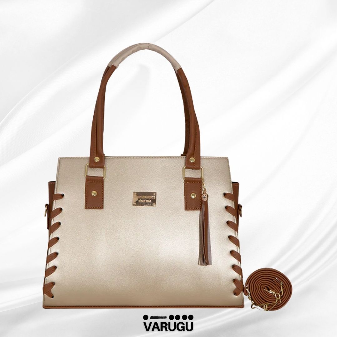 Bolsa con detalles en las orillas