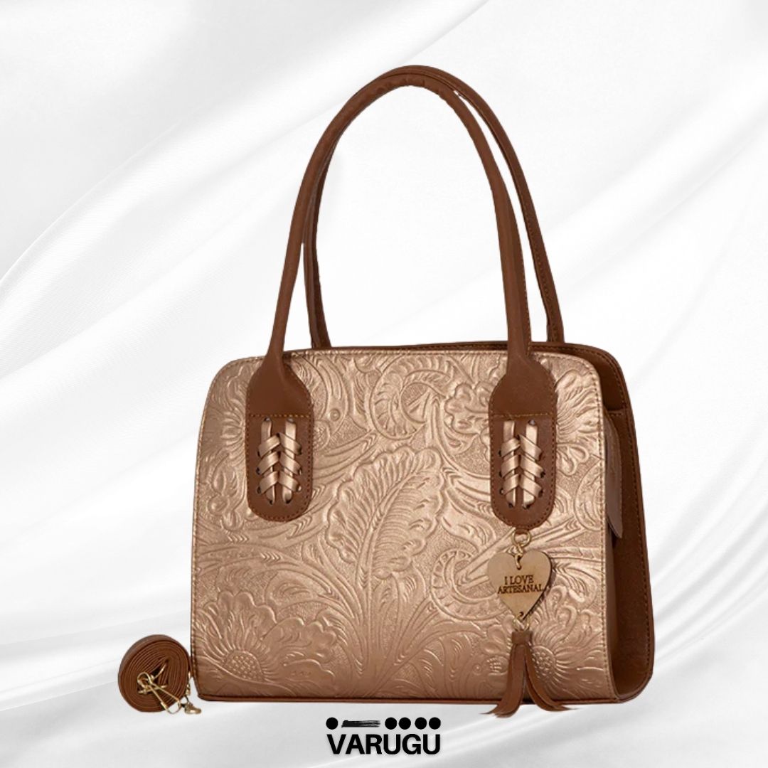 Bolsa con detalles en camel