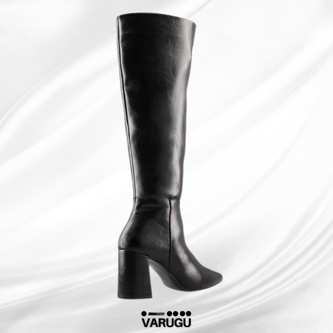 Botas largas con punta elegante color negro