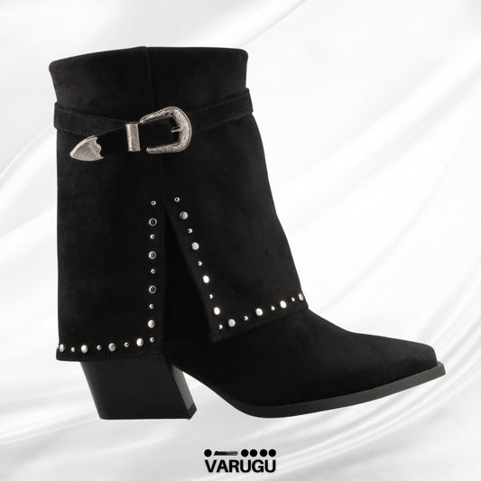 Botas mujer estilo botin negras con detalles plata