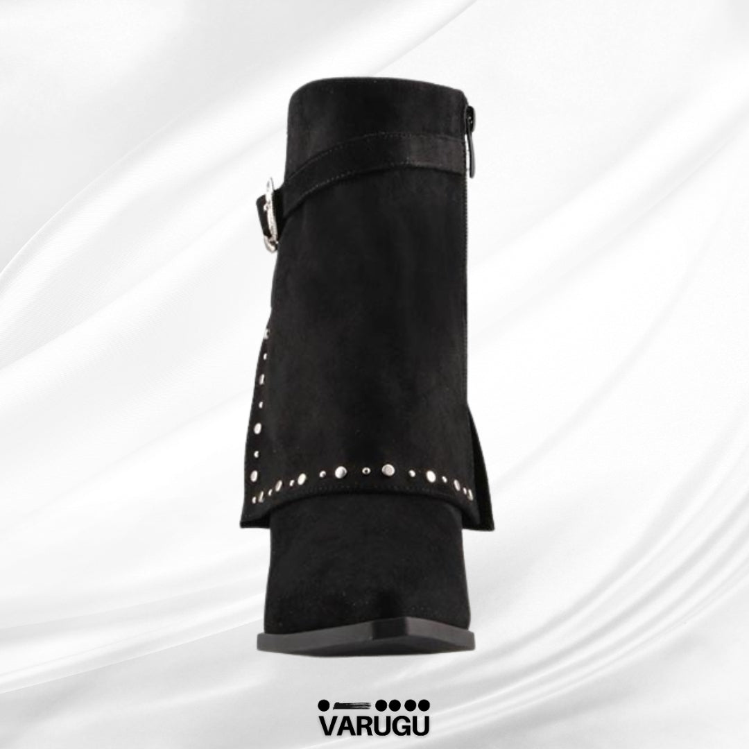 Botas mujer estilo botin negras con detalles plata