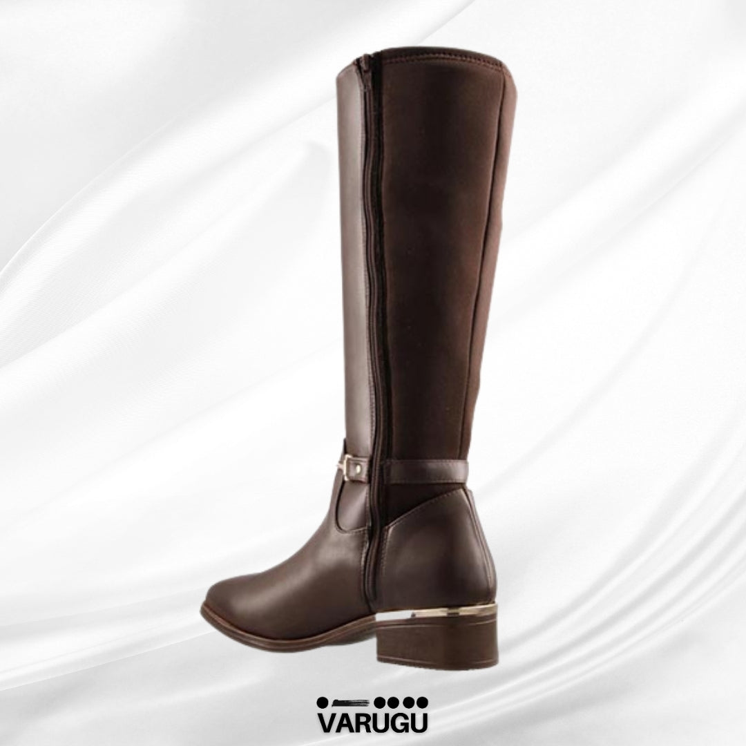 Botas café de piso con dorado de mujer