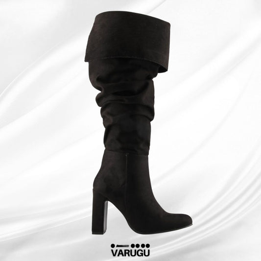 Botas negras con borde largas negras