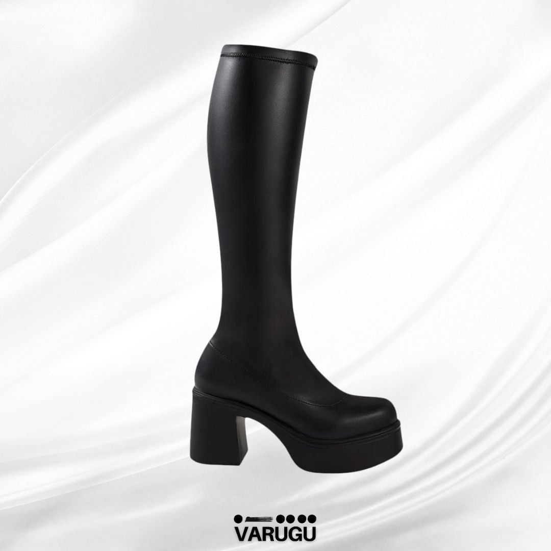 Bota larga color negro ajusta a pierna