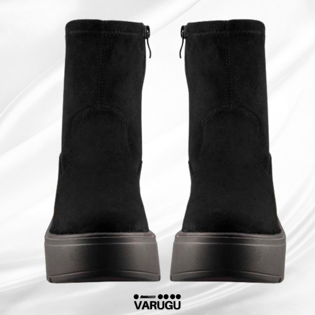 Botas negras con tacón corrido plataforma