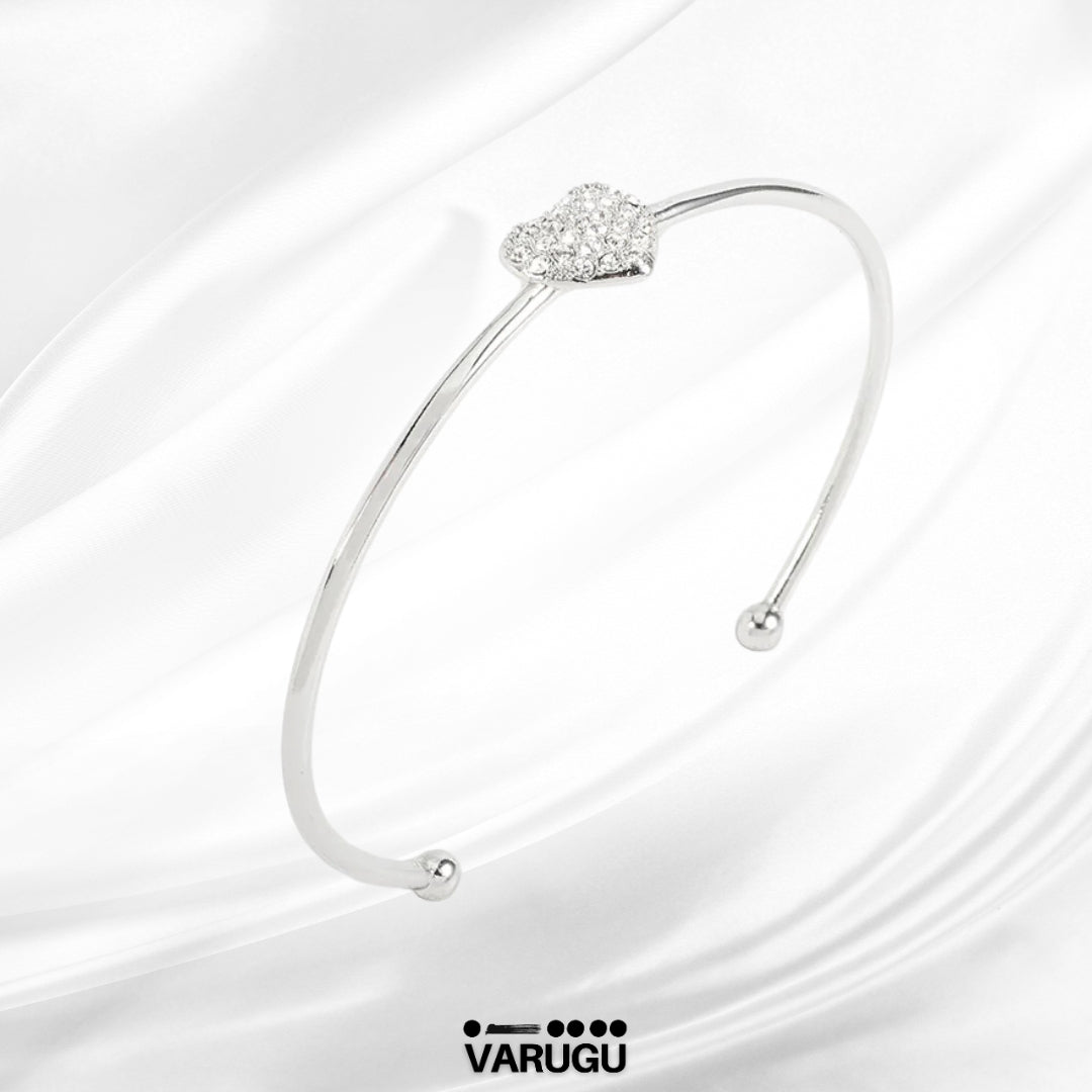 Pulsera plata ajustable dije corazón y cristales